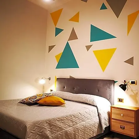 Pantarei 4* نابولي